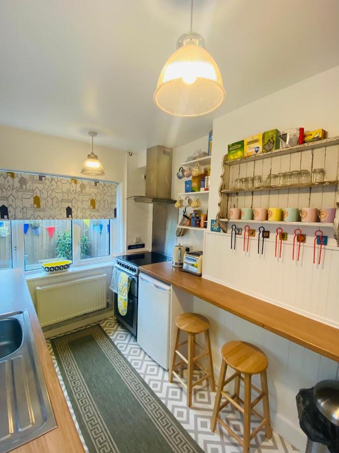 Lovely Seaside Town House Хейстингс Екстериор снимка